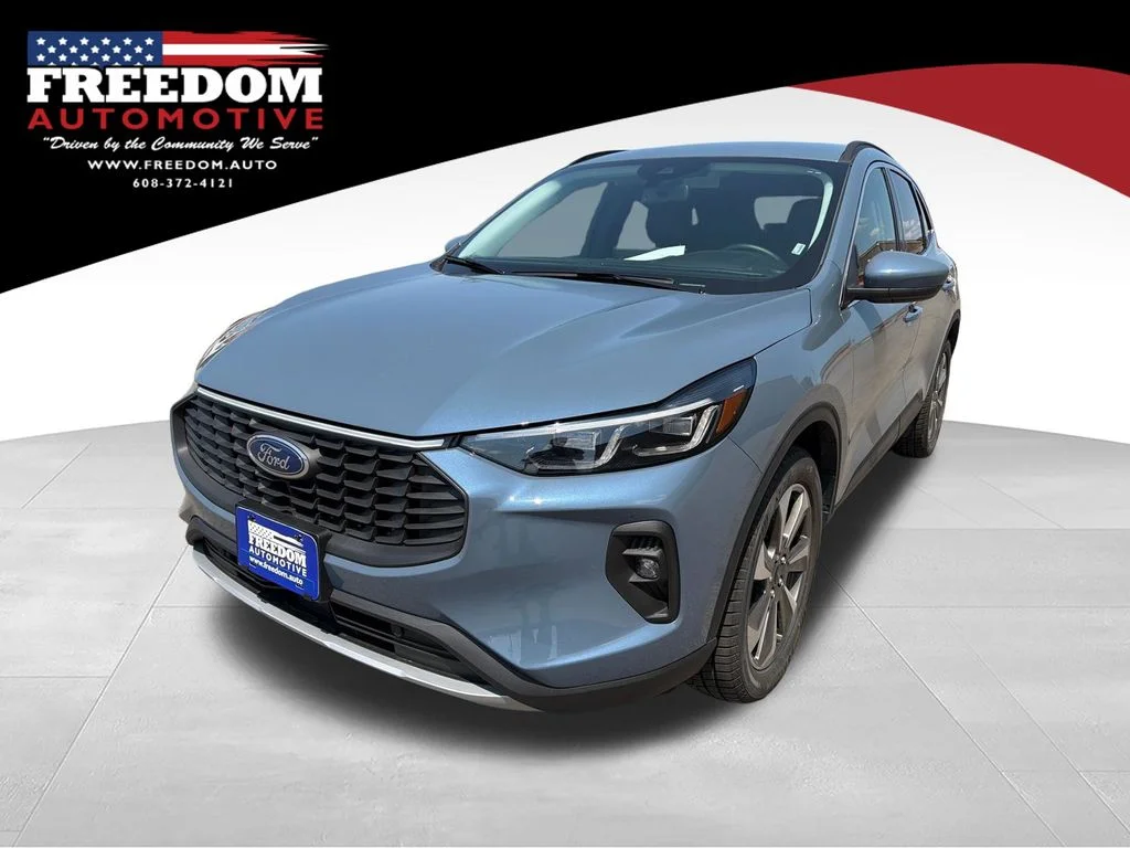 Used 2025 Black Ford Platinum image 1