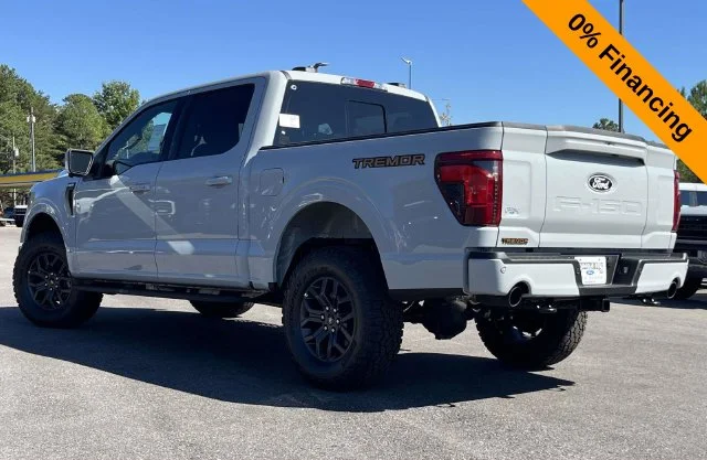 New 2026 White Ford Tremor image 4