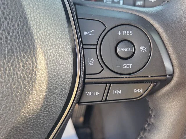 Used 2019 Red Toyota Adventure image 22