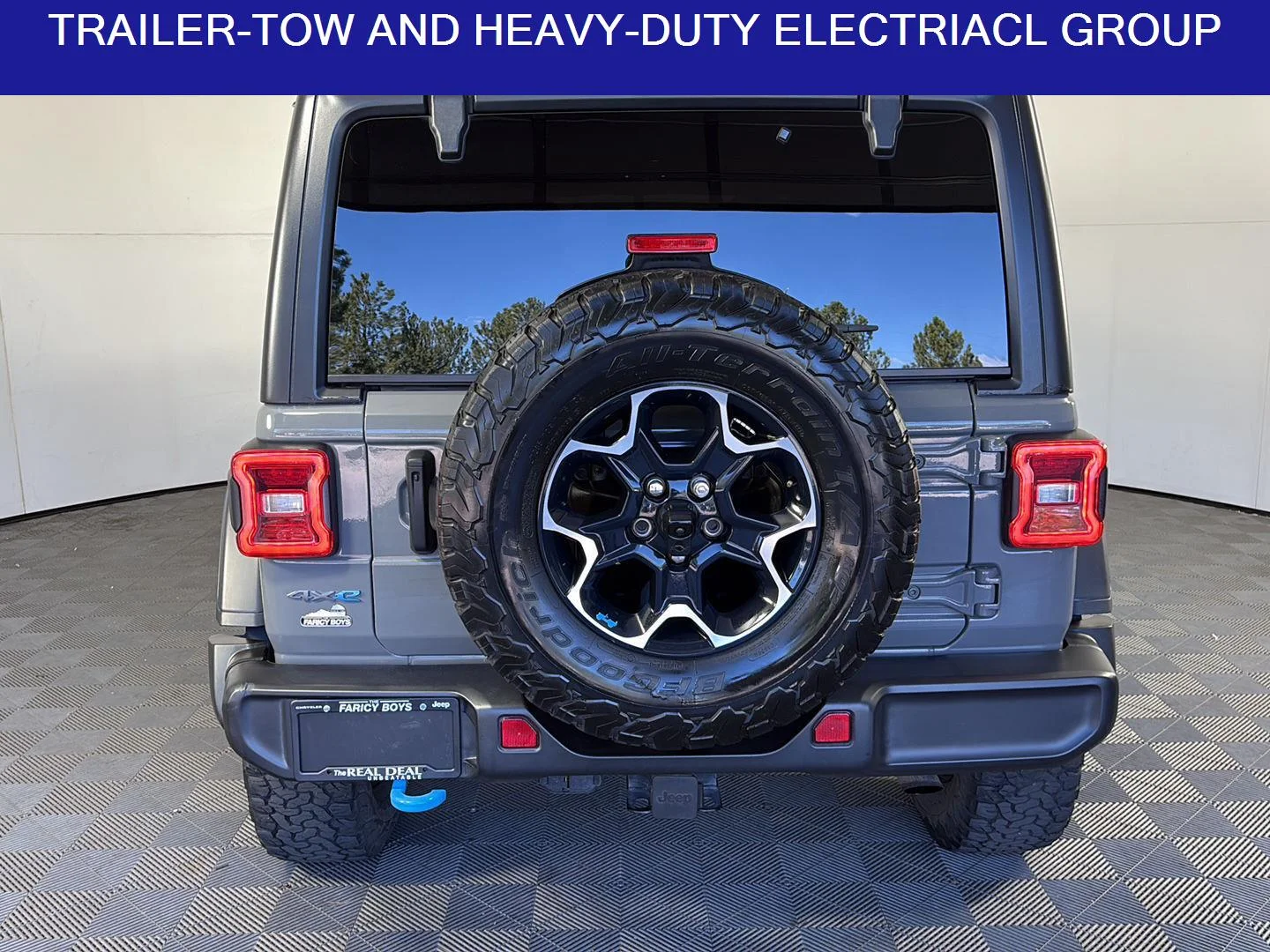 Used 2023 Sting-Gray Clearcoat Jeep Rubicon image 6