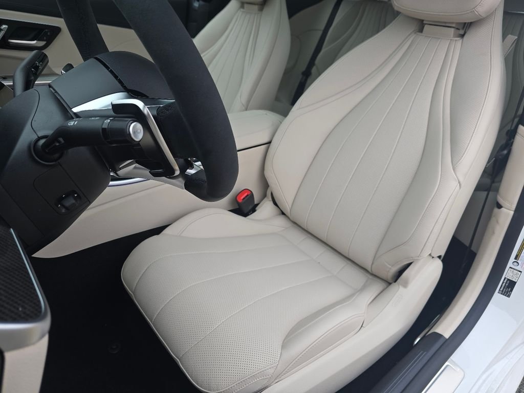 New 2026 MANUFAKTUR Moonlight White Metallic Mercedes-Benz CLE 53 AMG® image 21
