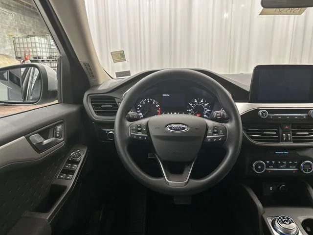 Used 2020 Silver Ford SE image 13