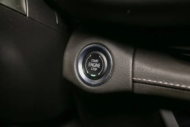 Used 2022 Gray Buick Essence image 29
