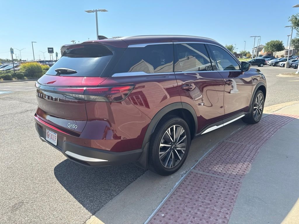 Used 2026 Red INFINITI LUXE image 4