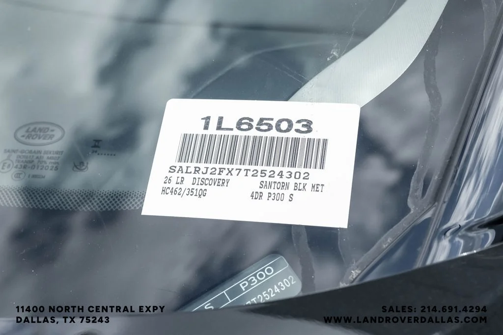 New 2026 Santorini Black Metallic Land Rover S image 58