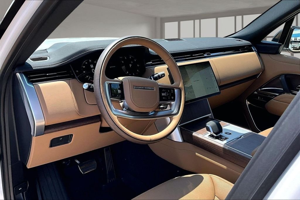 New 2026  Land Rover SE image 6