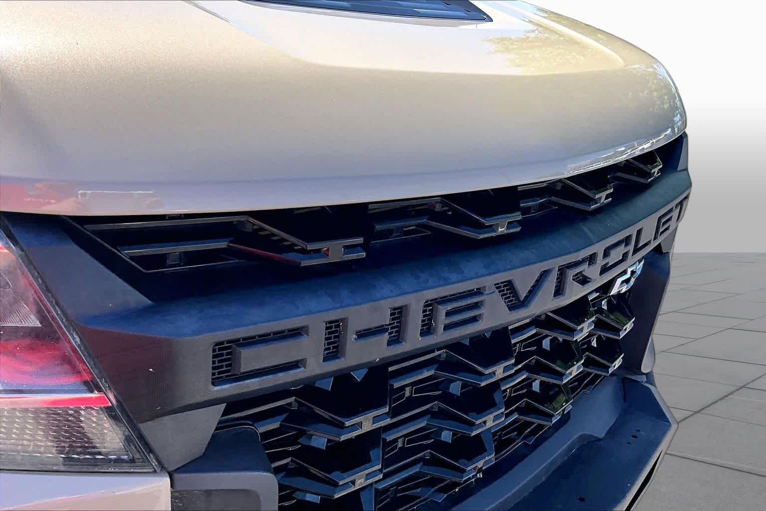 Used 2021 Sand Dune Metallic Chevrolet 4WD ZR2 image 27