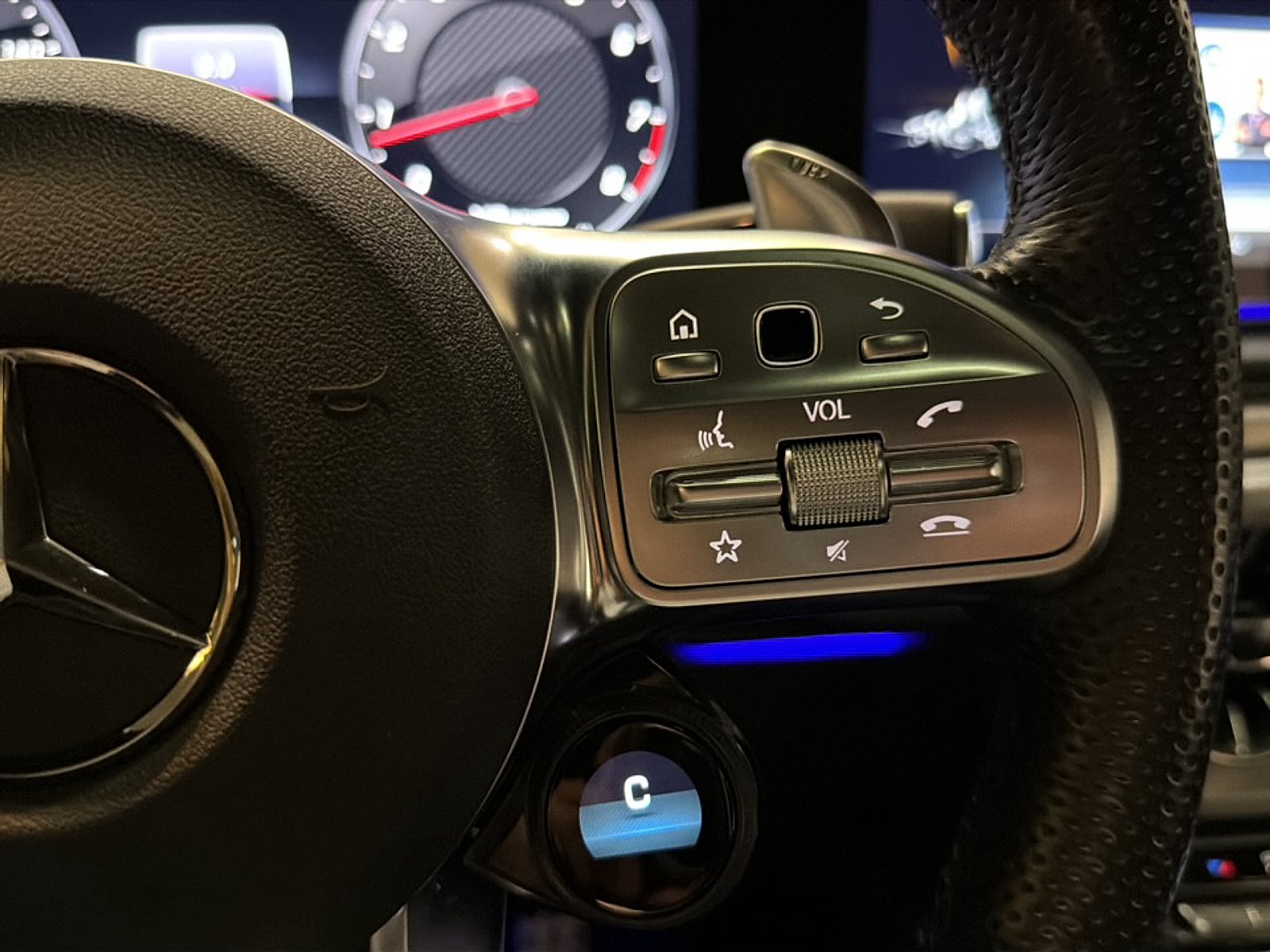 Certified Used 2023 Black Mercedes-Benz 4MATIC® image 24