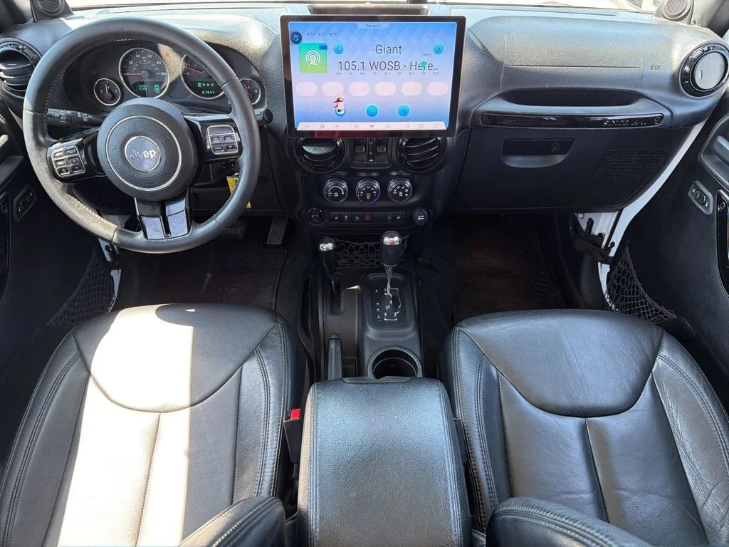 Used 2014 White Jeep Unlimited Sahara image 25