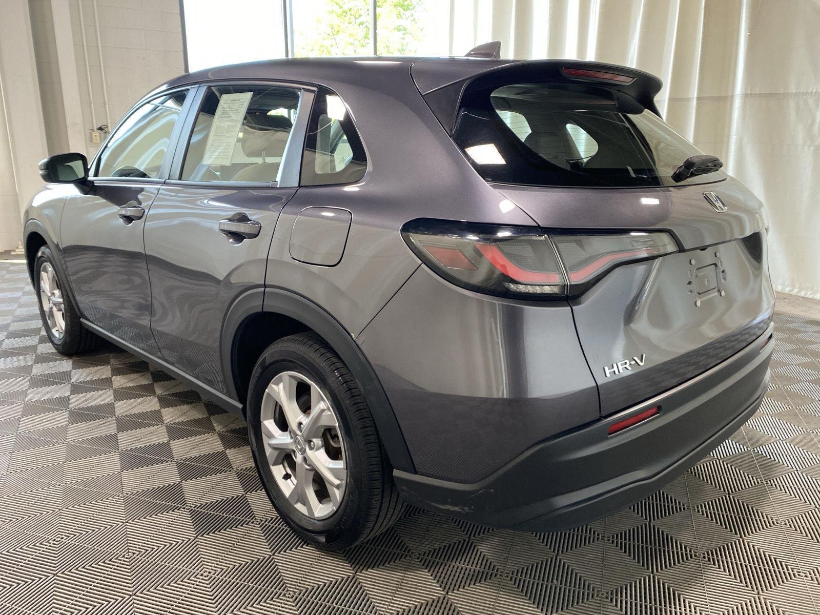 Used 2023 Modern Steel Metallic Honda LX image 5