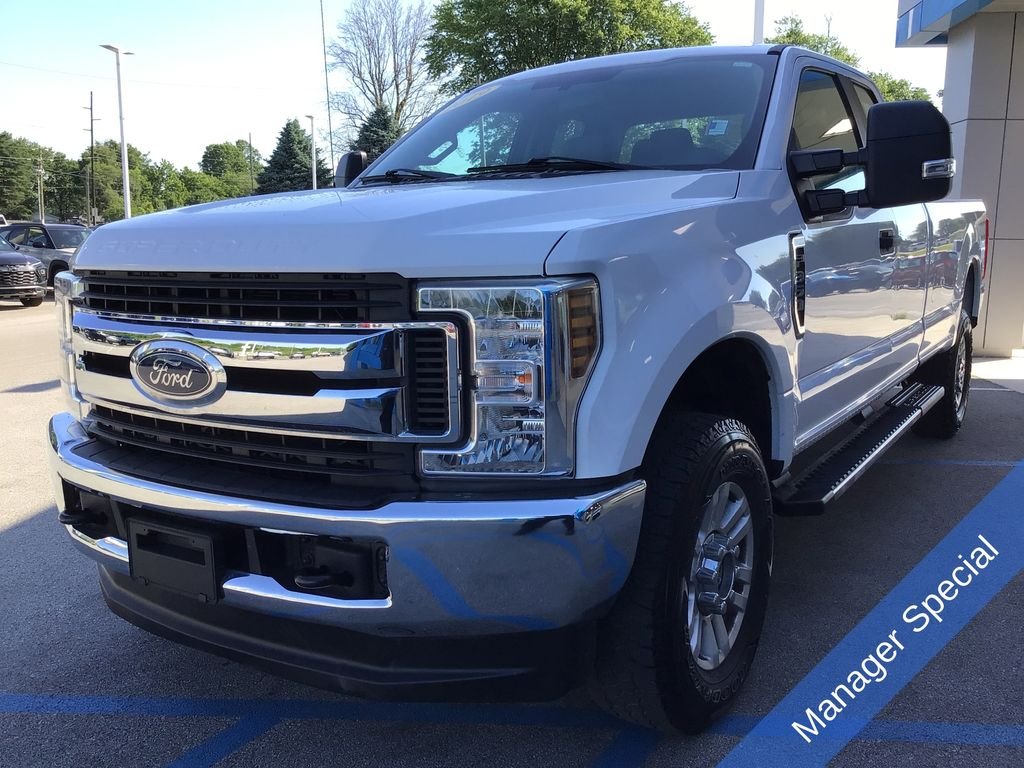 Used 2019 White Ford XL image 13
