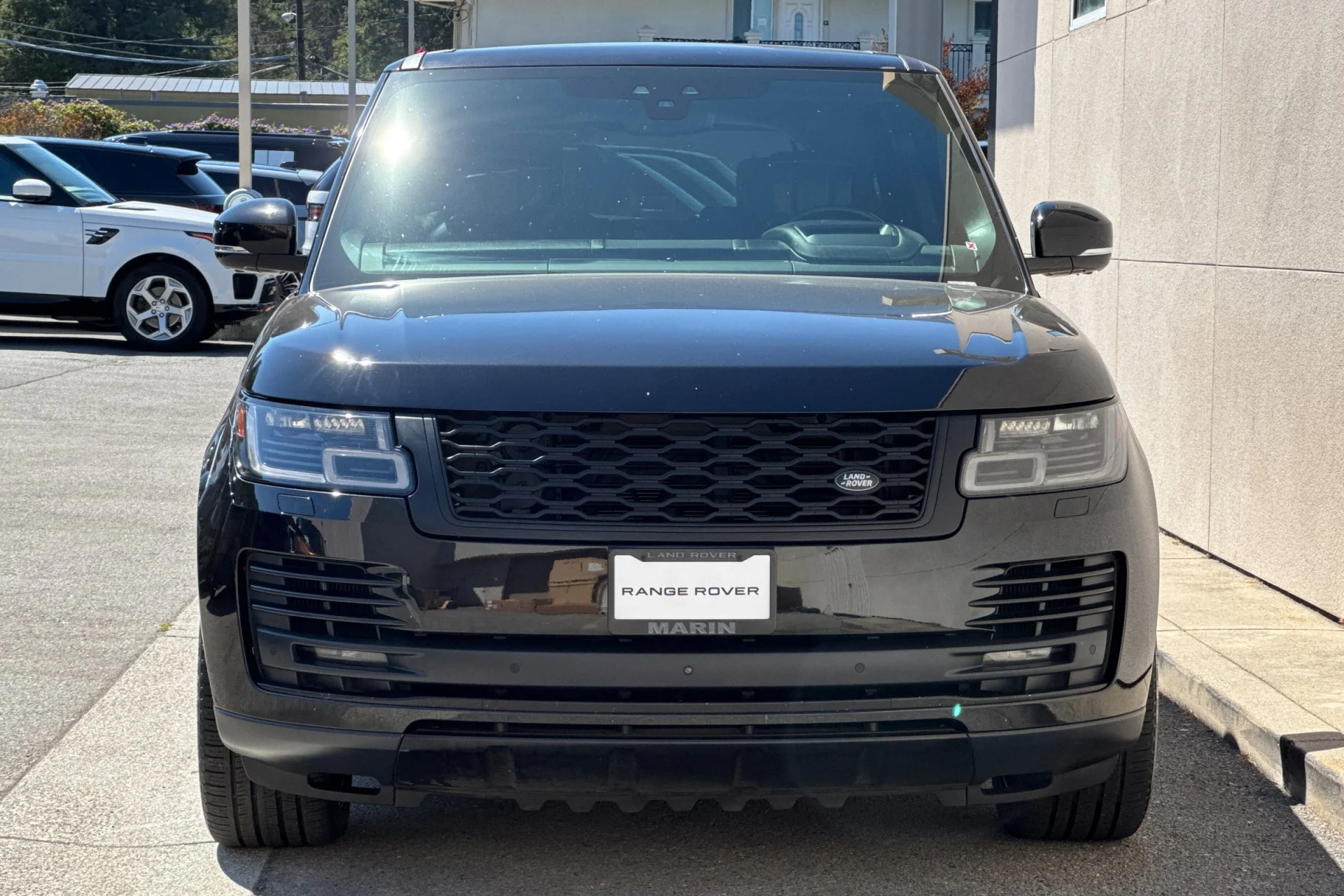 Used 2022 Black Land Rover Autobiography image 10