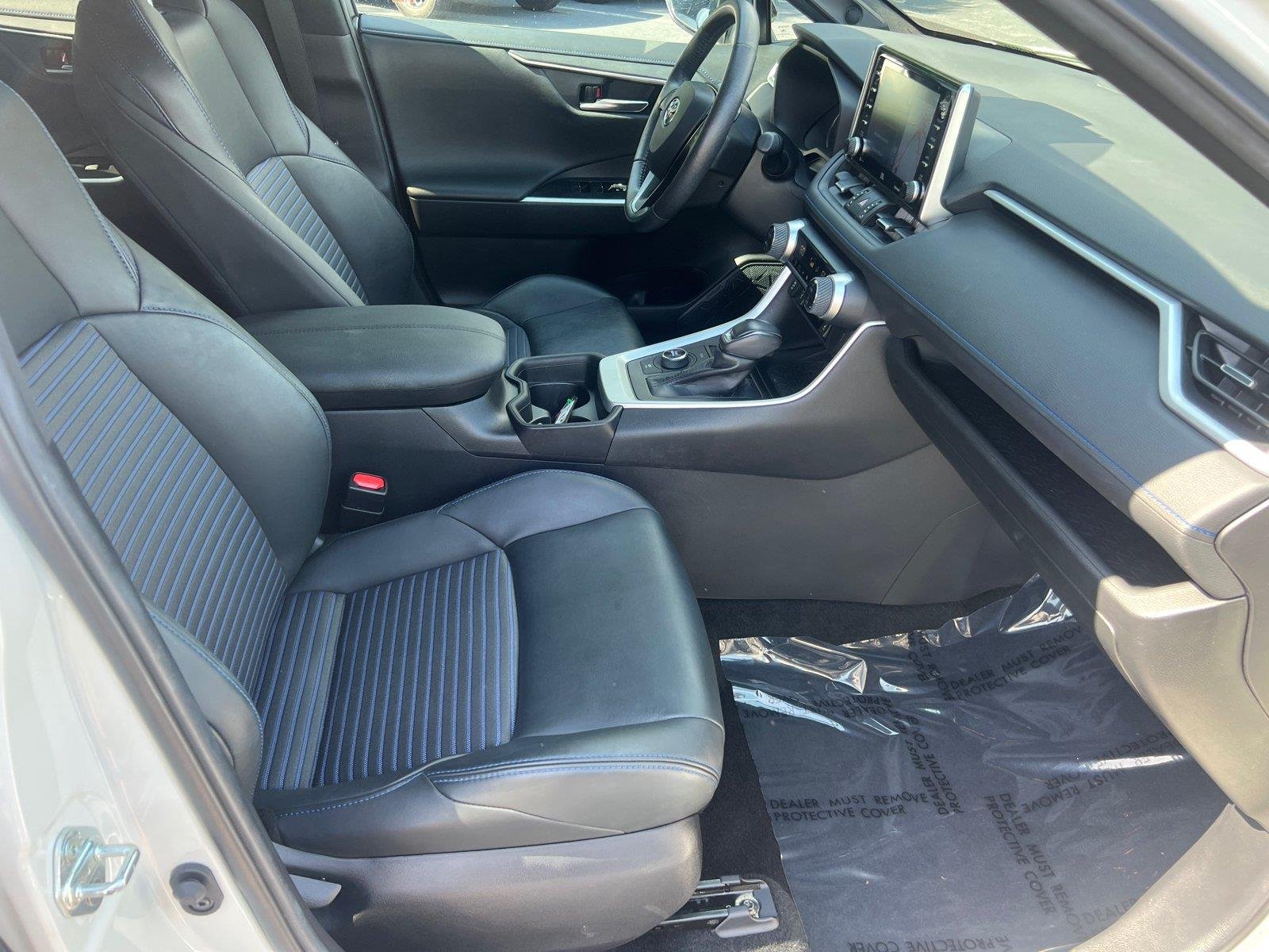 Used 2021 Blizzard Pearl w/Midnight Black Metallic Roof Toyota XSE image 14