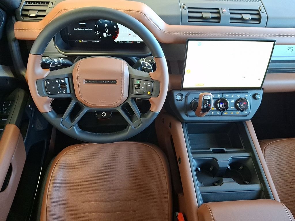 New 2026 Borasco Grey Land Rover OCTA image 7
