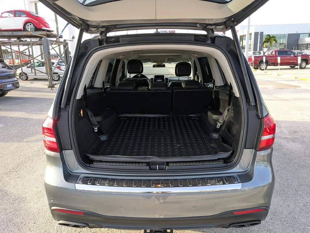 Used 2018  Mercedes-Benz GLS 550 image 10