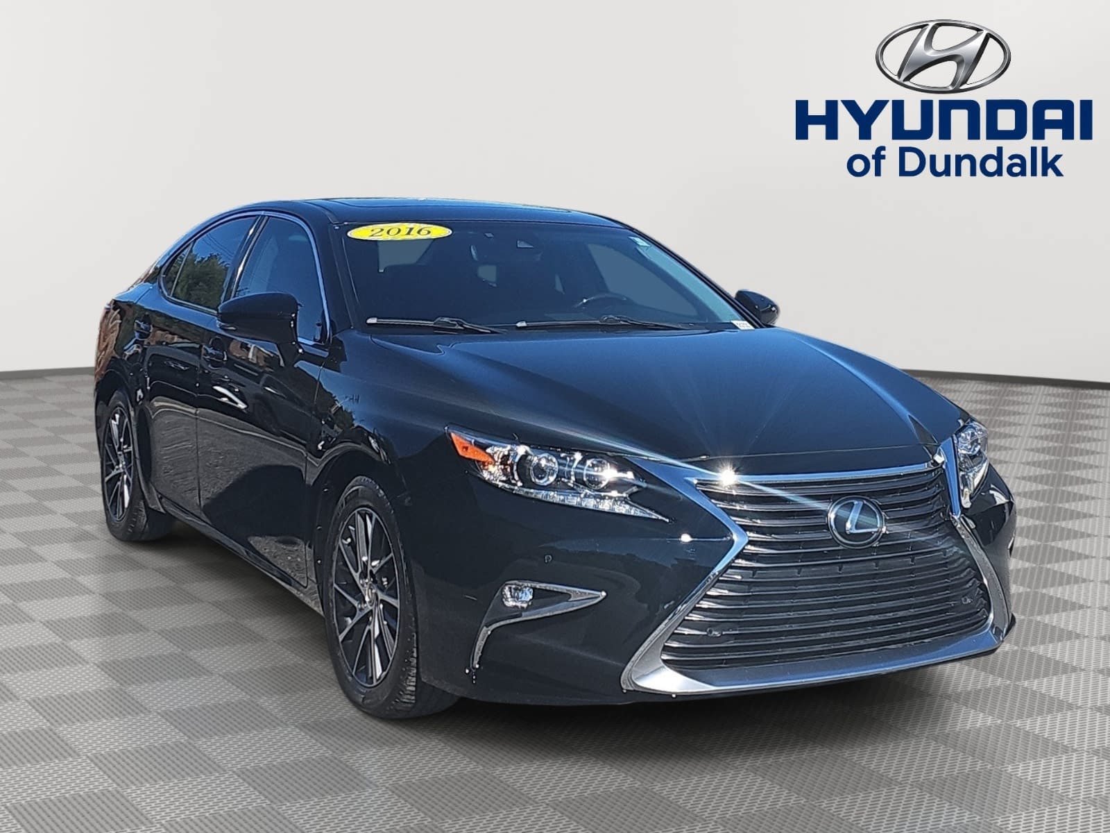 Used 2016 Black Lexus 350 image 1