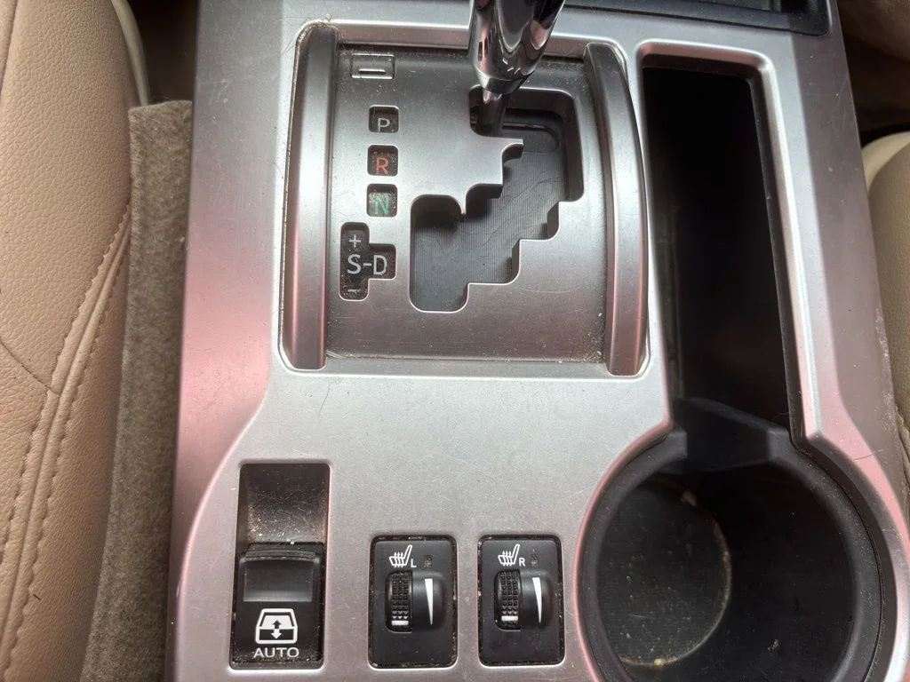 Used 2019 White Toyota SR5 Premium image 13