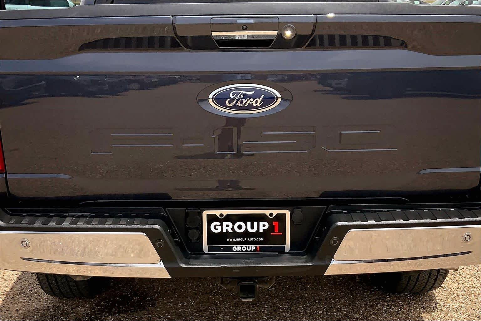 Used 2021 Smoked Quartz Metallic Tinted Clearcoat Ford LARIAT image 31