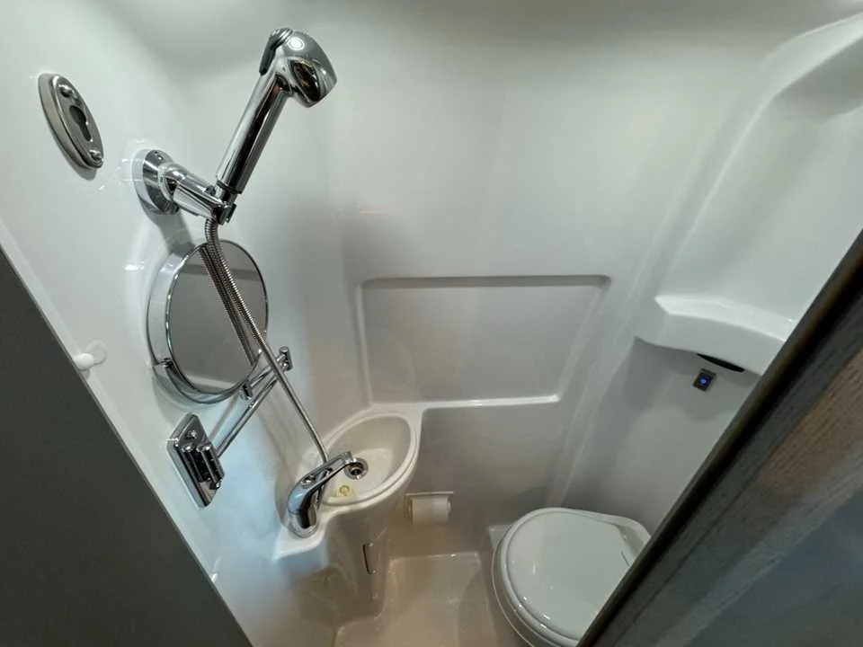 Used 2024 SILVER AIRSTREAM  image 33