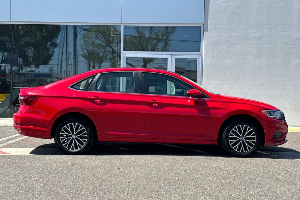 Used 2020 Red Volkswagen 1.4T SE image 3