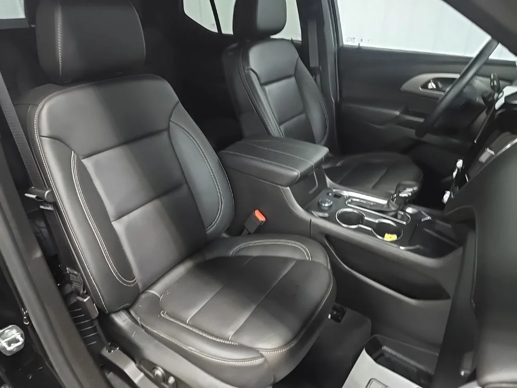 Used 2023 Black Chevrolet LT Leather image 15