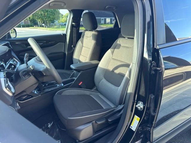 Used 2026 Mosaic Black Metallic Chevrolet LT image 13
