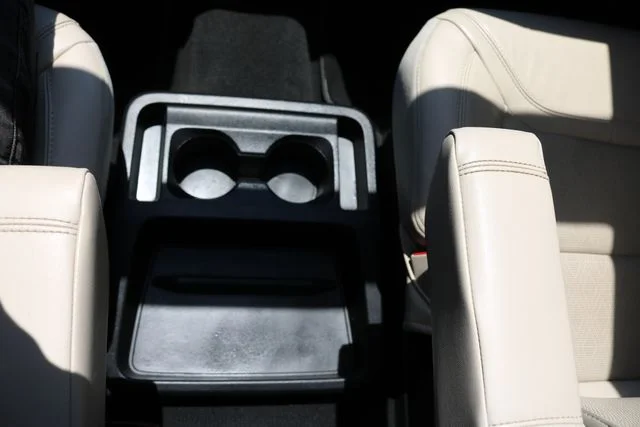 Used 2020 White Metallic Ford Platinum image 21