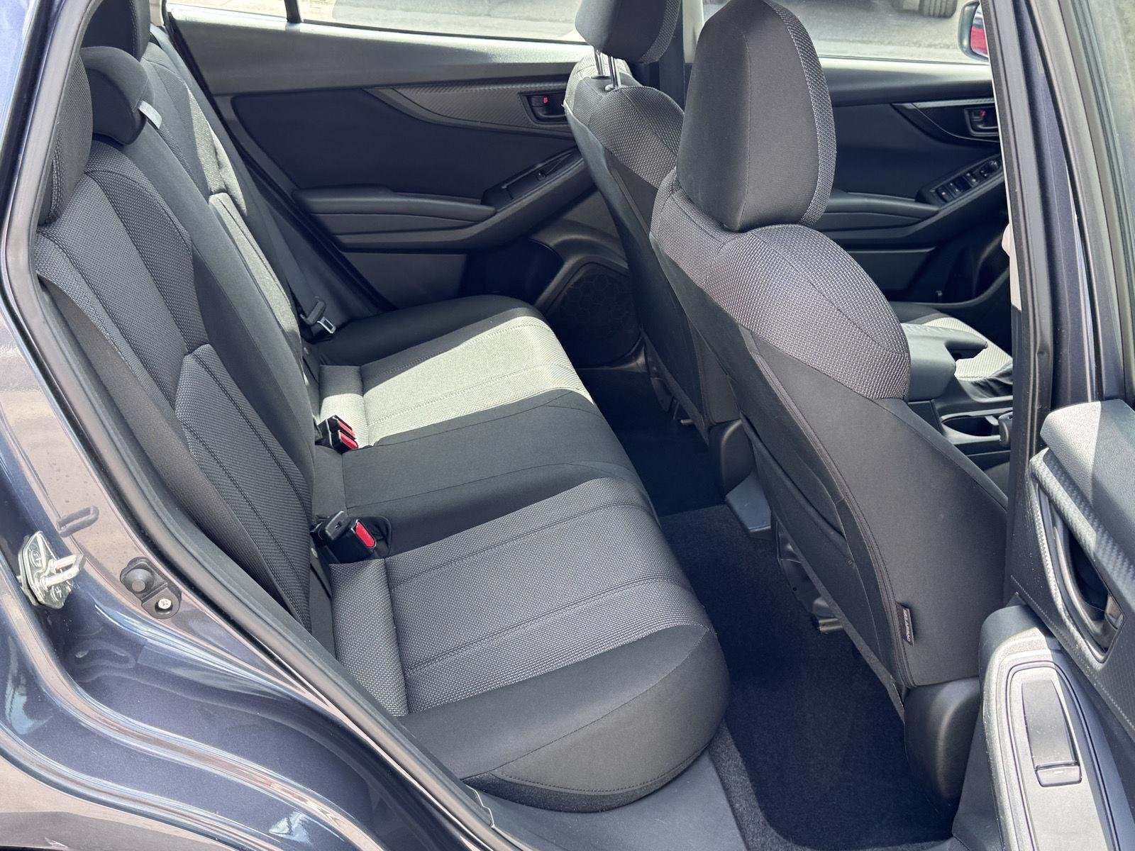 Used 2017 Ice Silver Metallic Subaru Premium image 16