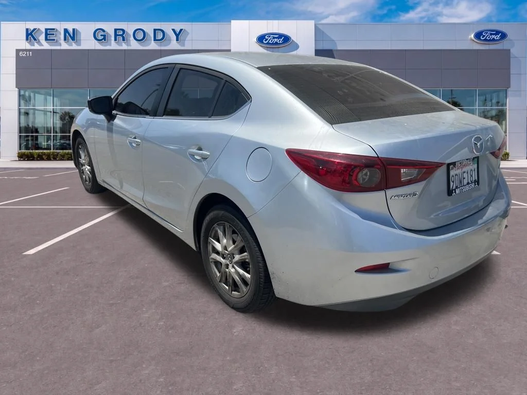 Used 2018 Silver Mazda Sport image 7