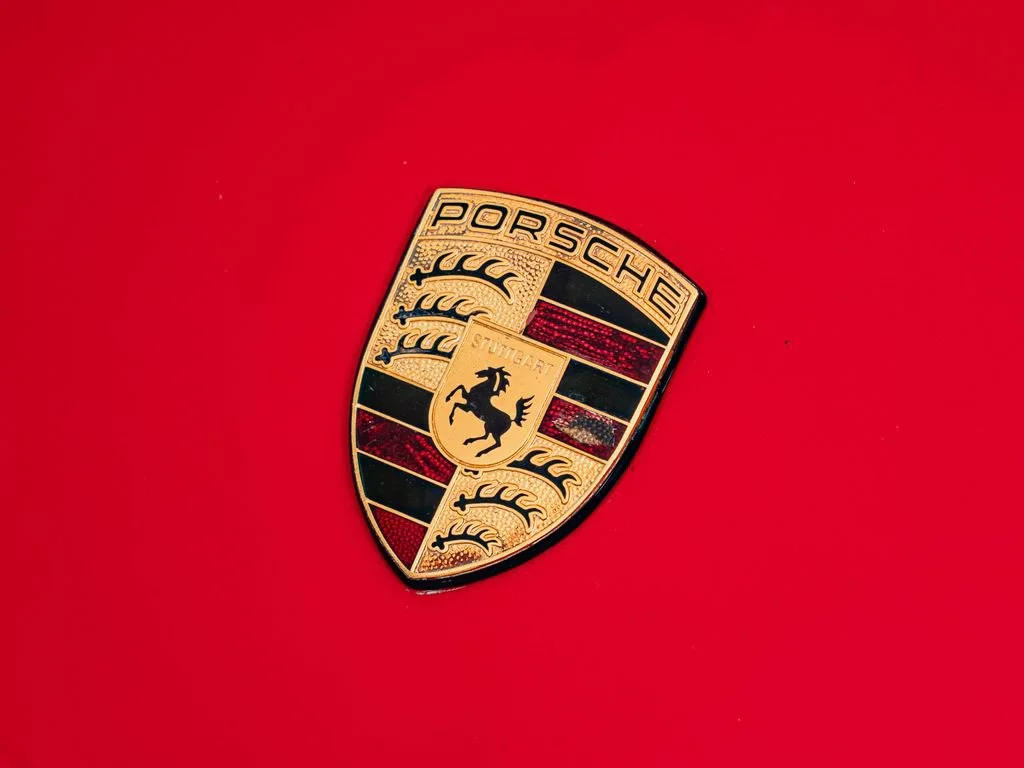 Used 1995 Guards Red Porsche  image 16