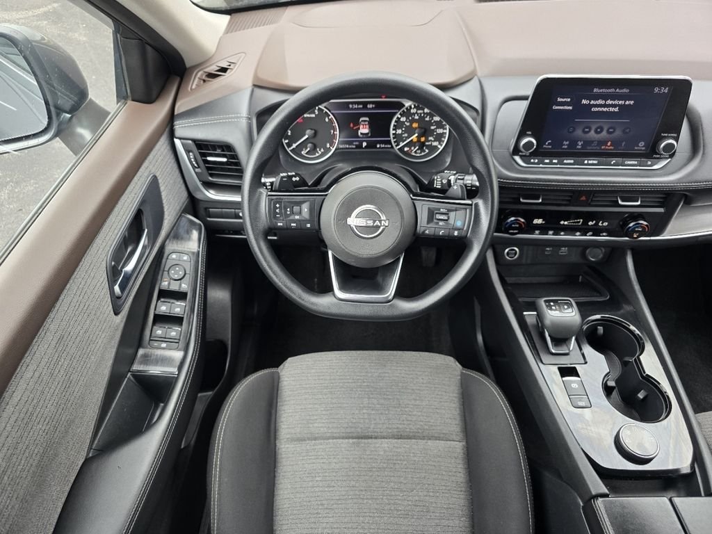 Used 2023 Gun Metallic Nissan SV image 23