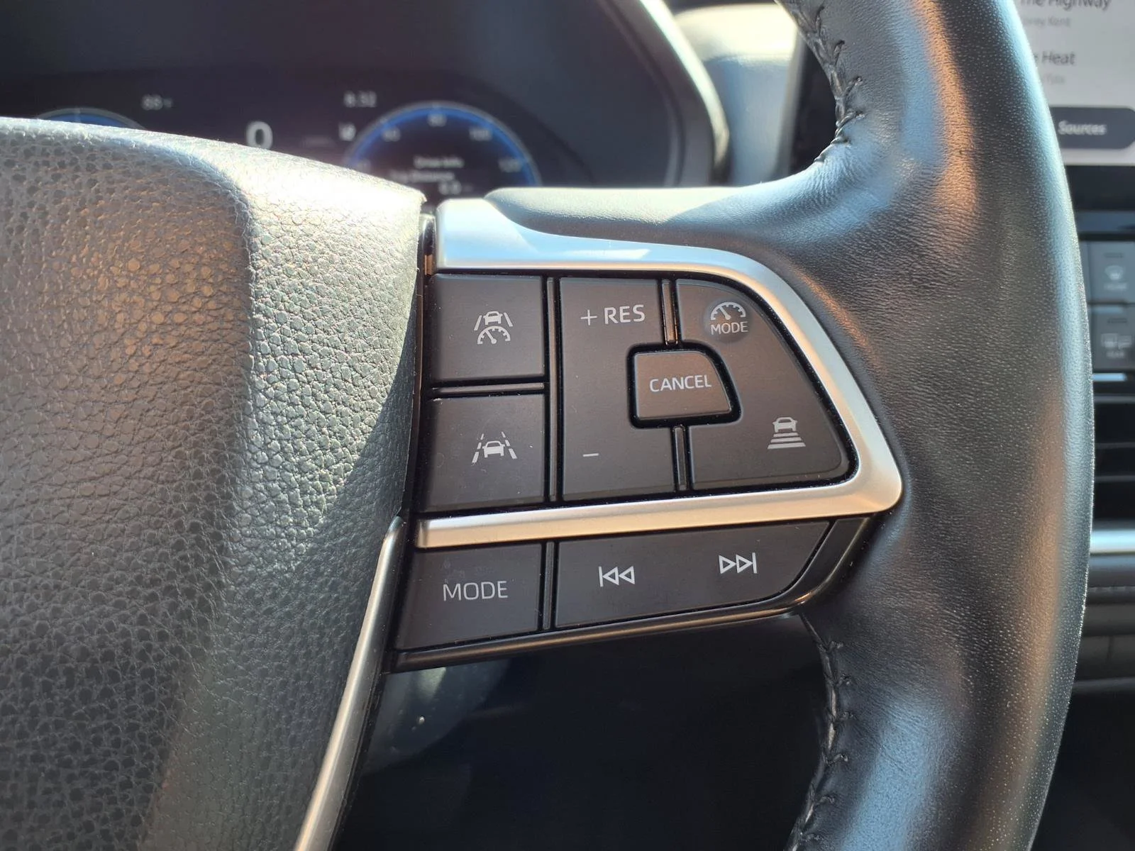Certified Used 2024 Pearl Toyota Limited image 17