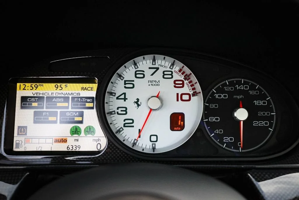 Used 2011 Grigio Titanio Metall Ferrari Base image 32