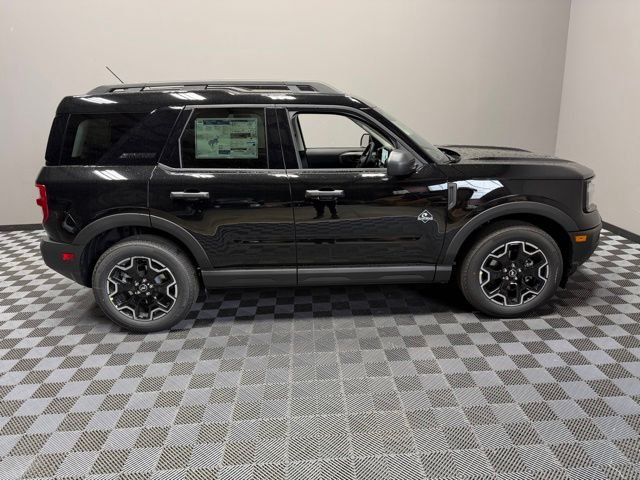 New 2026 Shadow Black Ford Outer Banks® image 7
