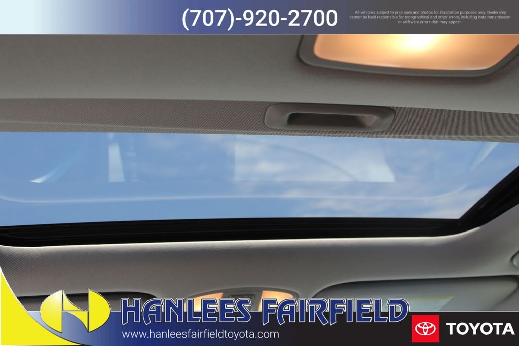 Used 2021 White Hyundai SEL Plus image 16