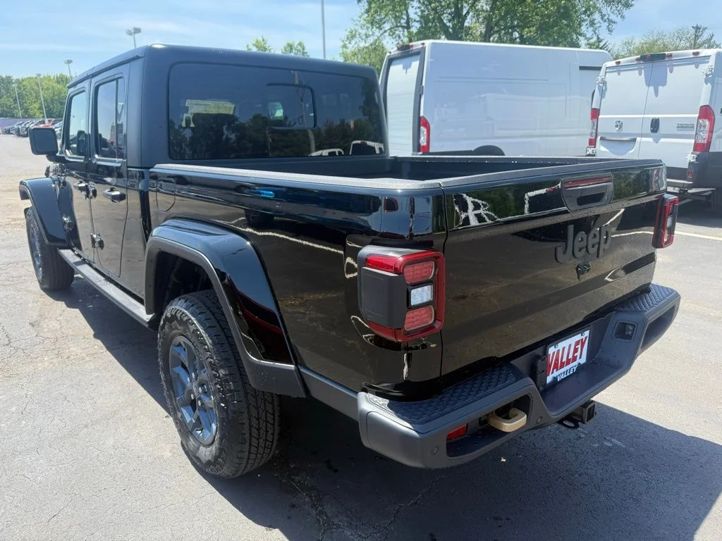 New 2026 Black Clear-Coat Exterior Paint Jeep 85th Anniversary Edition image 6
