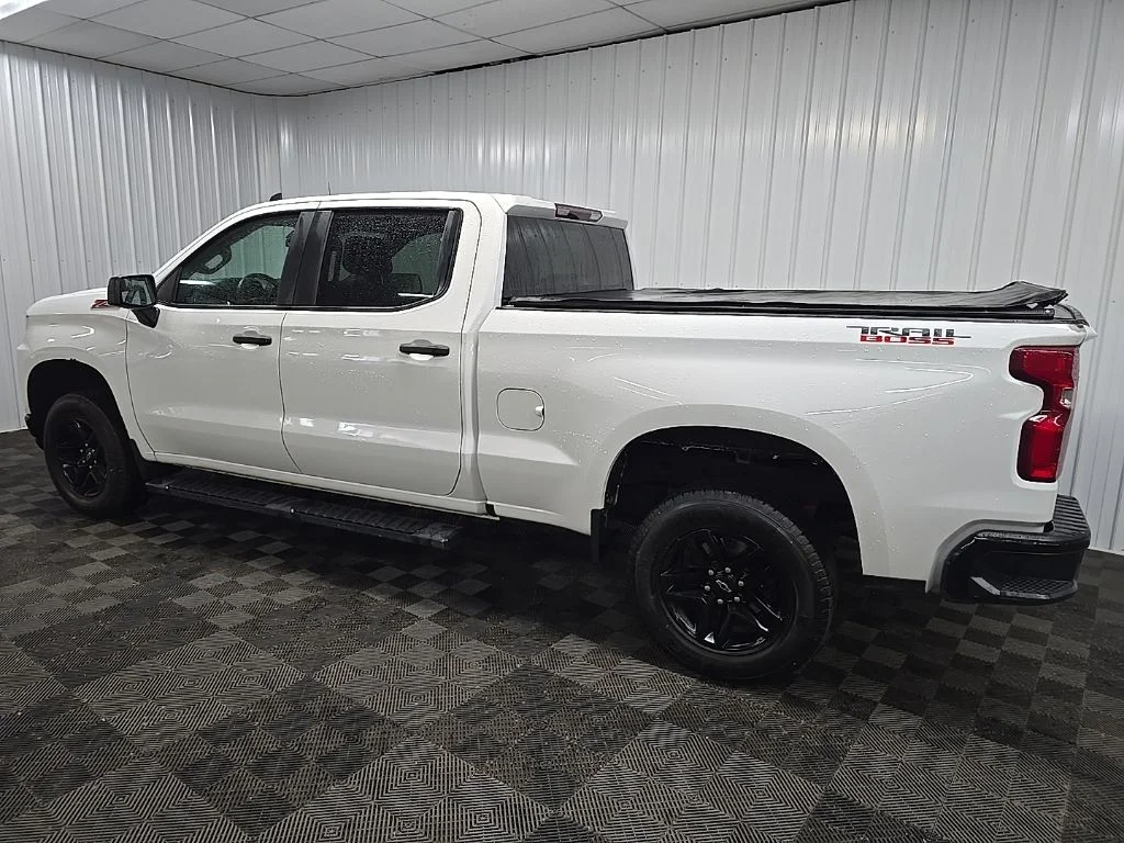 Used 2022 White Chevrolet Custom Trail Boss image 4