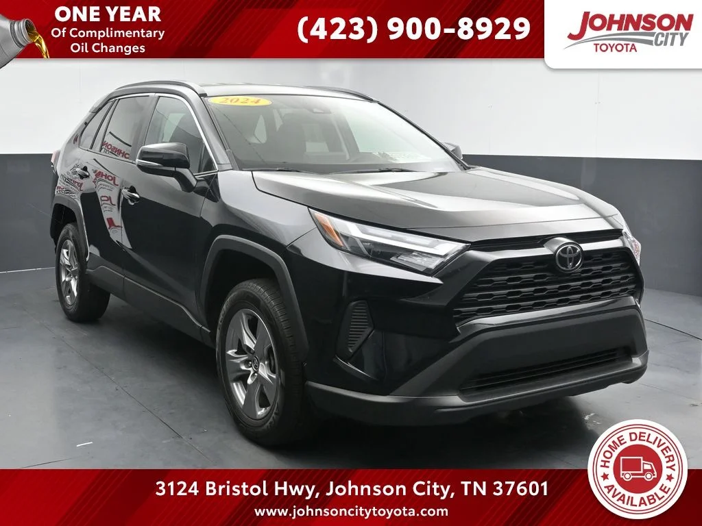 2024 Toyota RAV4 XLE FWD's photo
