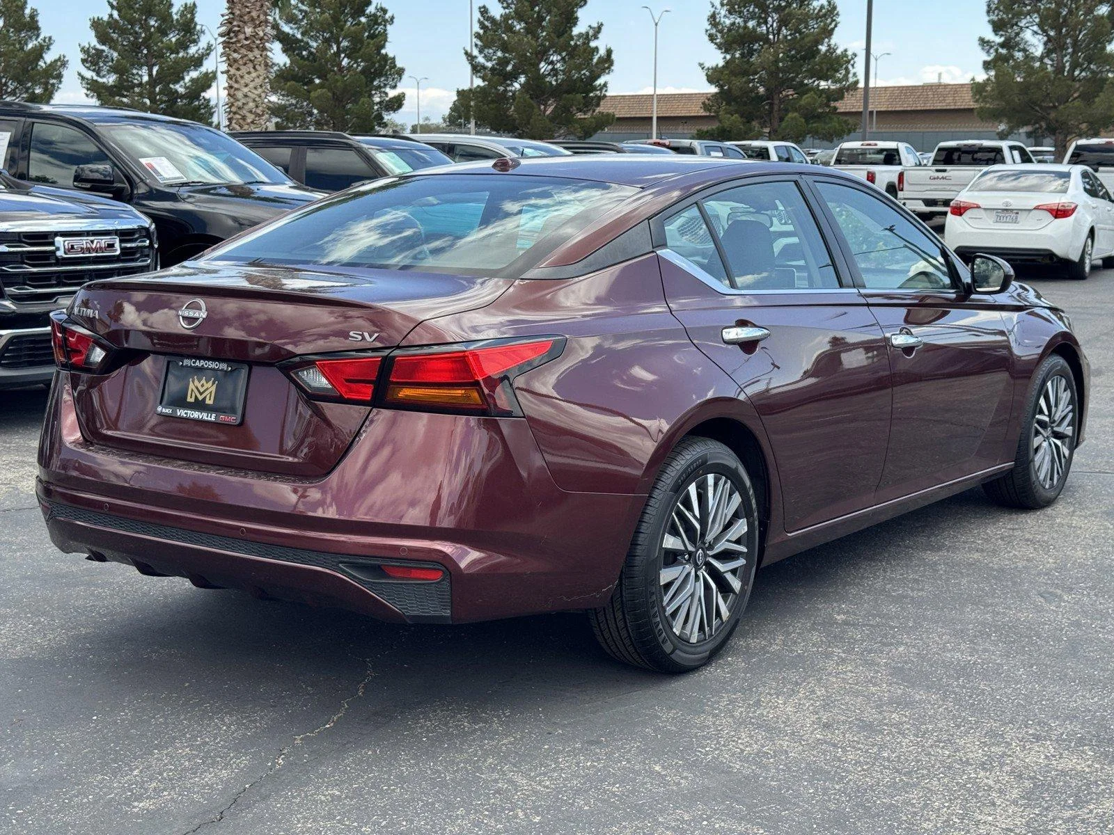 Used 2023 Garnet Pearl Meta Nissan 2.5 SV image 6
