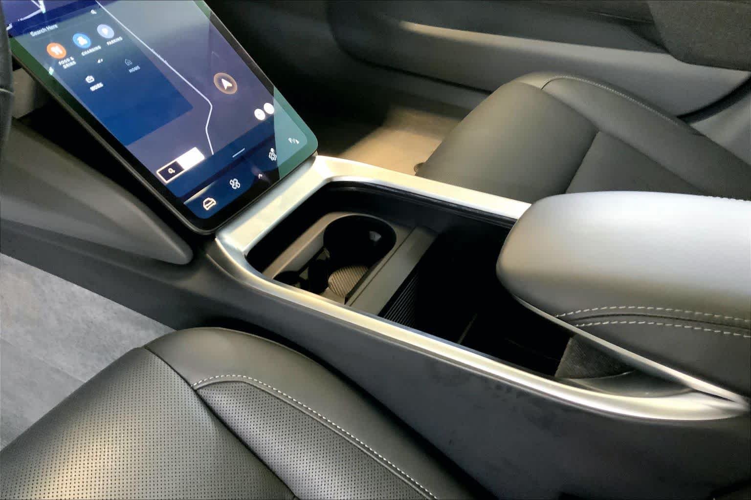 Used 2025 Quantum Grey Metallic Lucid Touring image 15