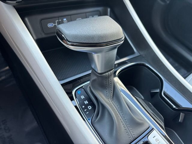 New 2026 Shimmering Silver Hyundai SEL Plus image 27