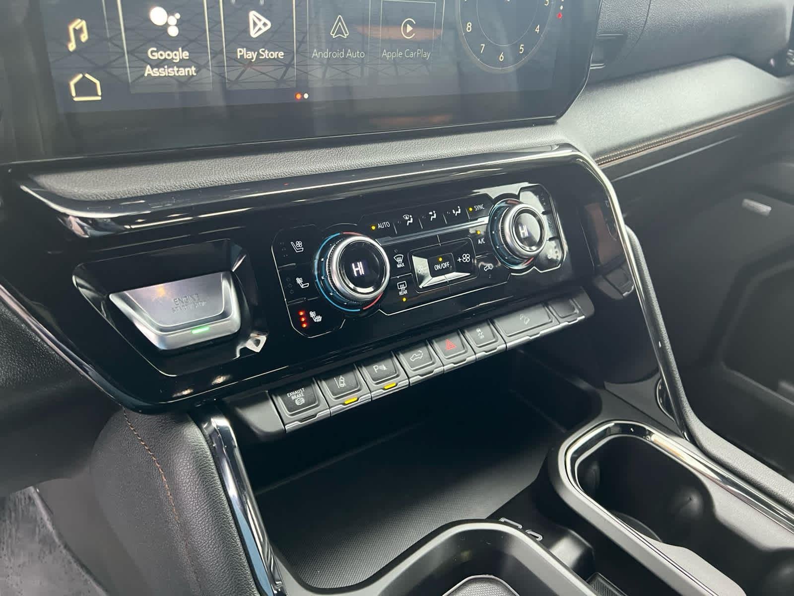 2024 GMC Sierra 2500HD AT4 - Photo 25