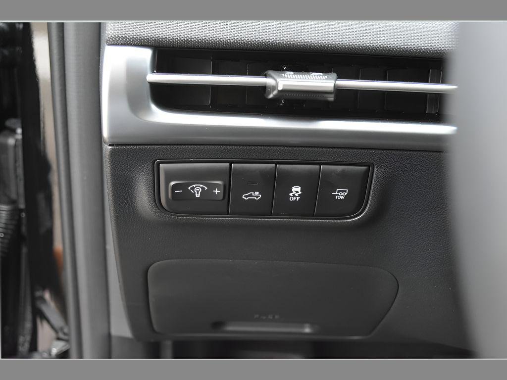 2025 Hyundai Santa Cruz Limited - Photo 22