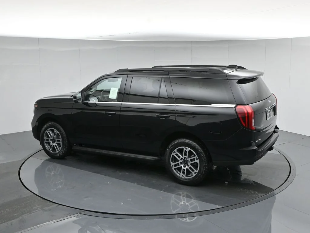 New 2026 Agate Black Metallic Ford Active image 44