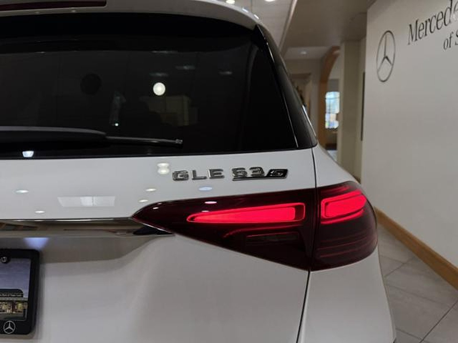 Certified Used 2025 Polar White Mercedes-Benz S 4MATIC®+ image 7