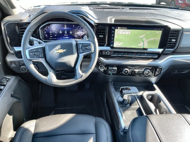 2026 Chevrolet Silverado 1500 photo 13 of 81