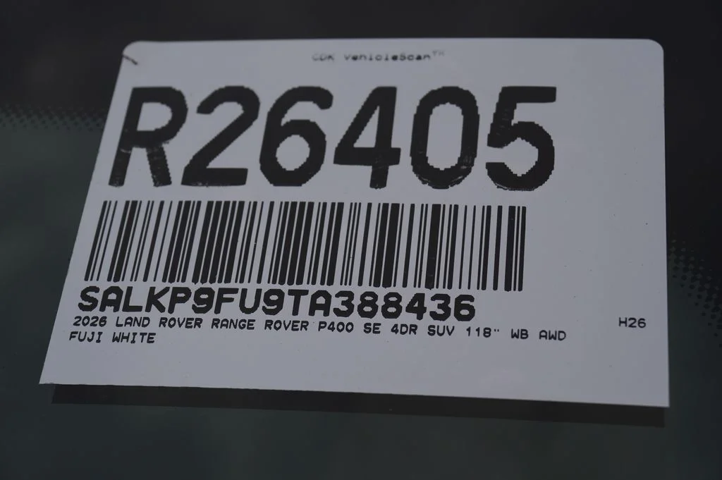 New 2026 Fuji White Land Rover SE image 30