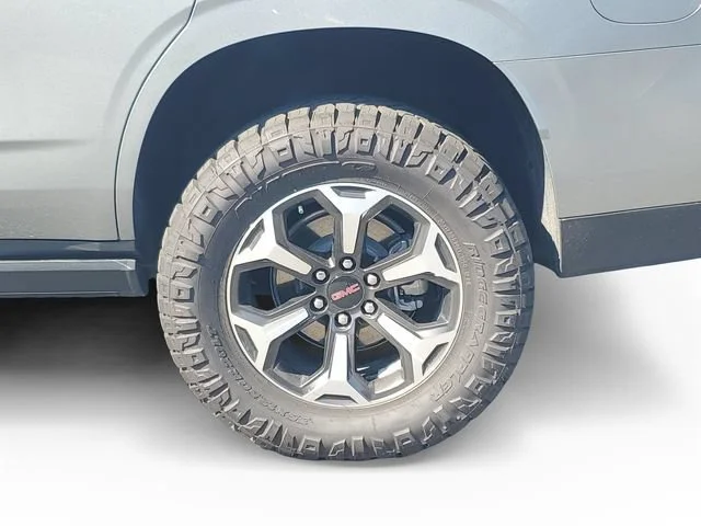 Used 2026 Sterling Metallic GMC AT4 Ultimate image 40