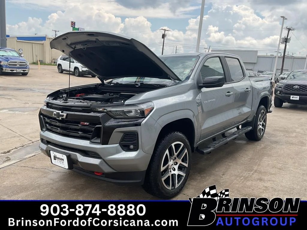 Used 2024 Sterling Gray Metallic Chevrolet 4WD Z71 image 12