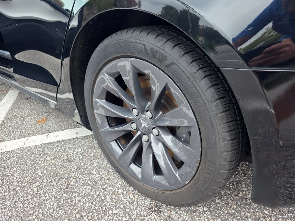 Used 2019 Black Tesla 100D image 27